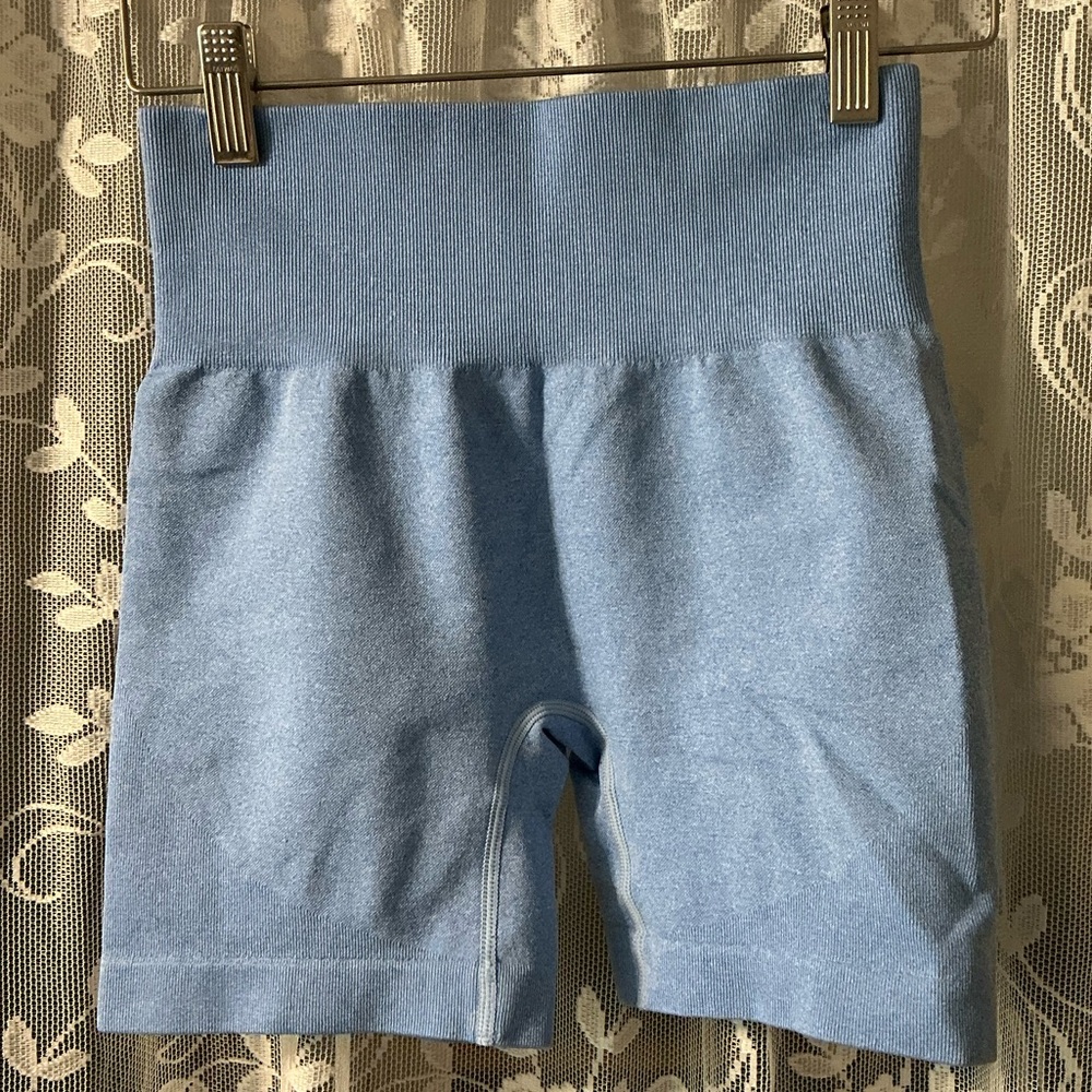 Blue Women's High-Waisted Shorts size small